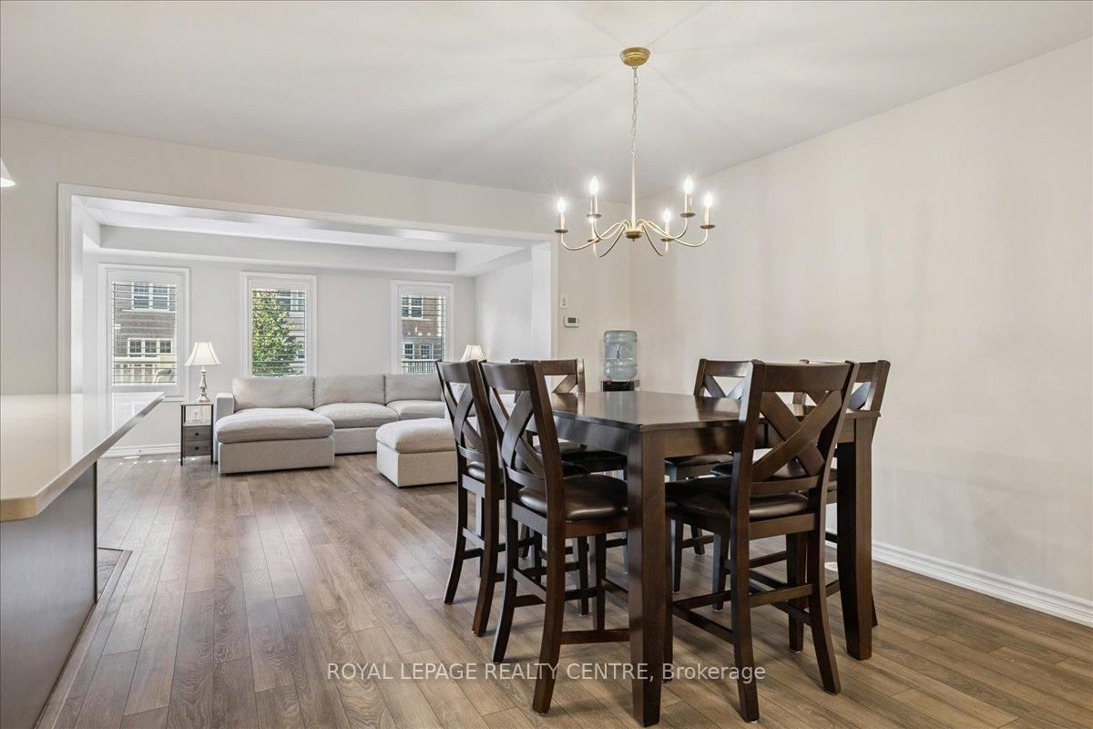 3087 Mistletoe Gardens • Oakville, ON photo 10