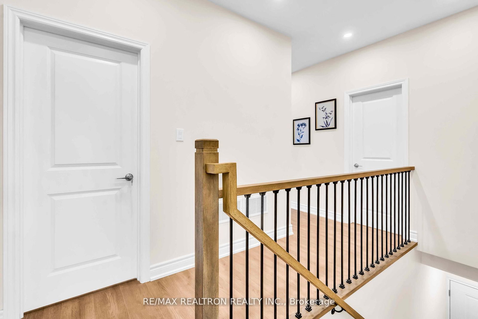 33 Landour Avenue • Toronto, ON photo 18