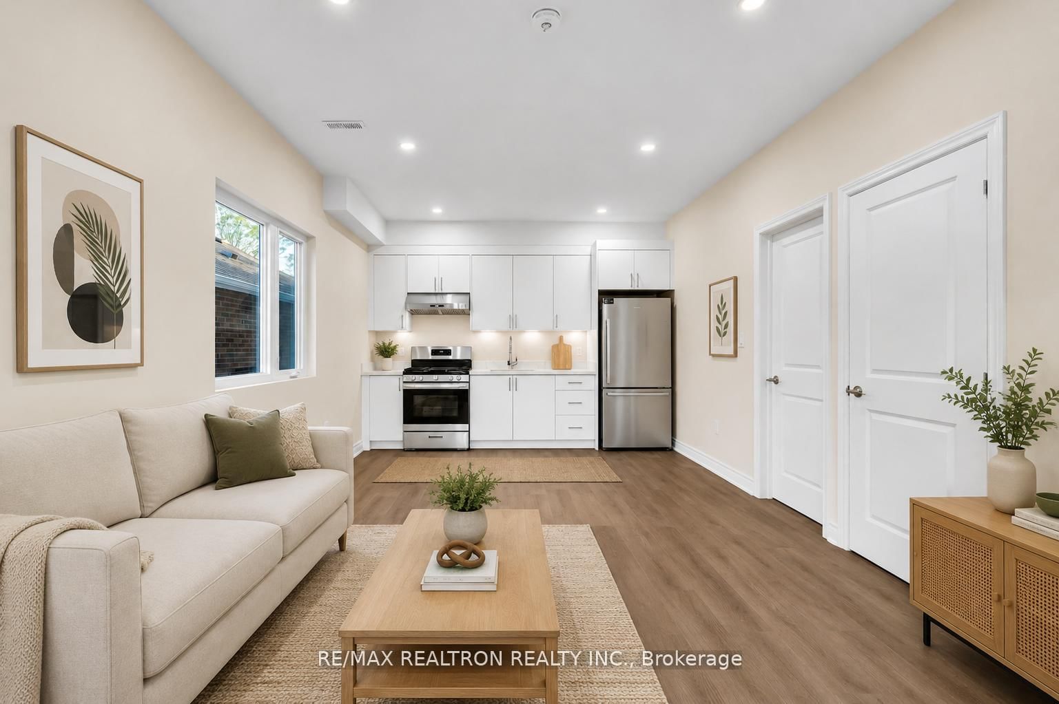 33 Landour Avenue • Toronto, ON photo 24