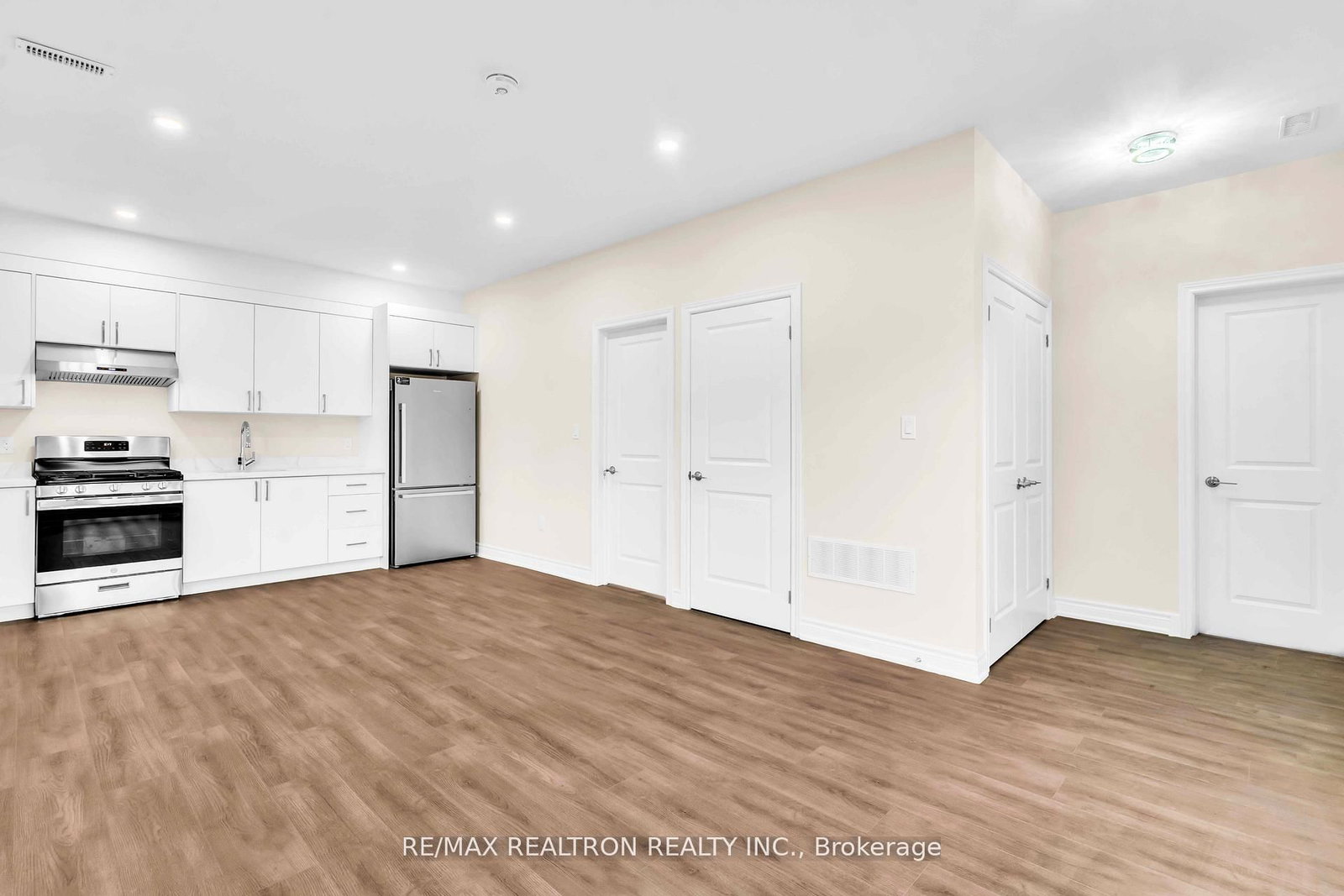 33 Landour Avenue • Toronto, ON photo 27