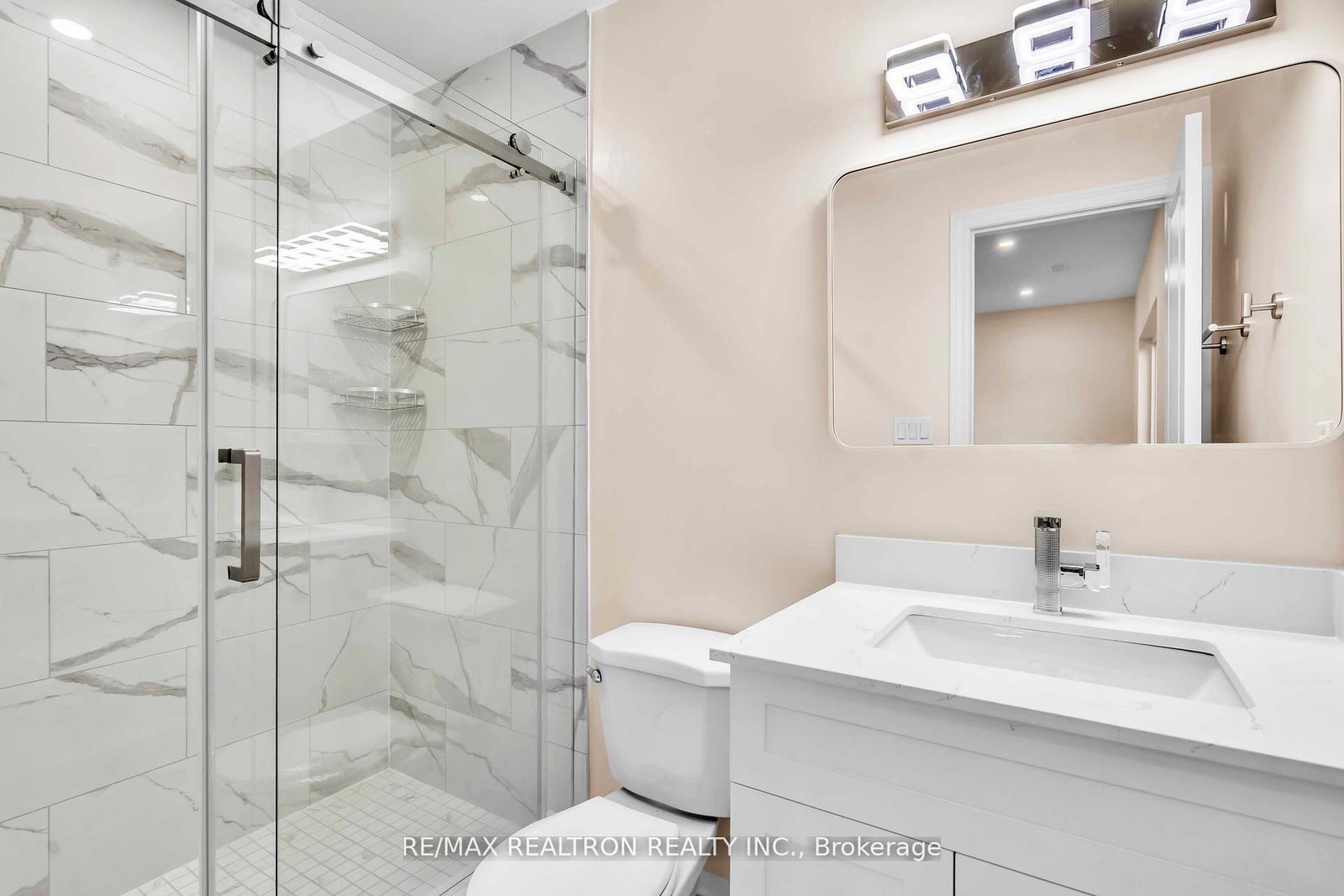 33 Landour Avenue • Toronto, ON photo 31