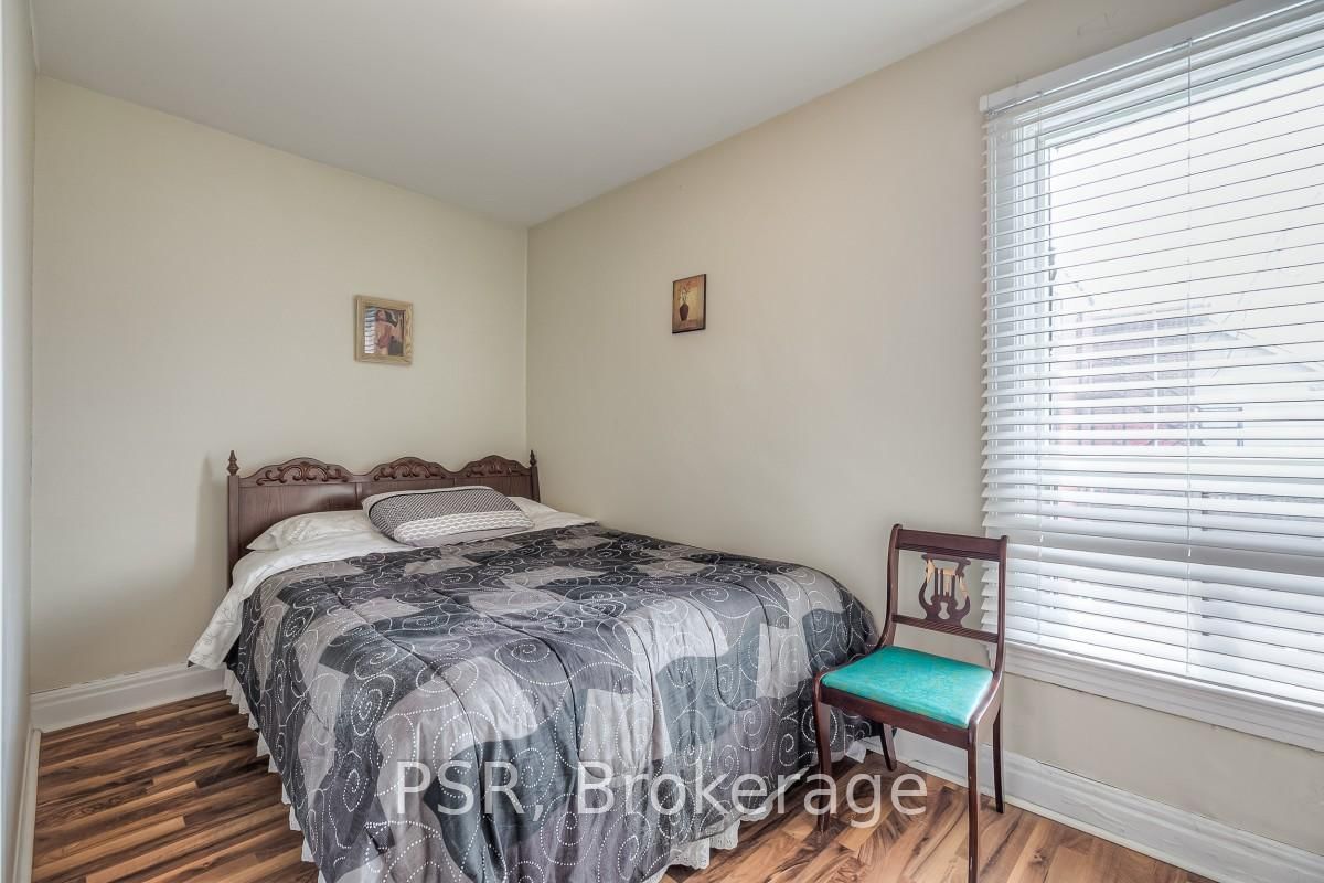 41 Springhurst Avenue • Toronto, ON photo 16