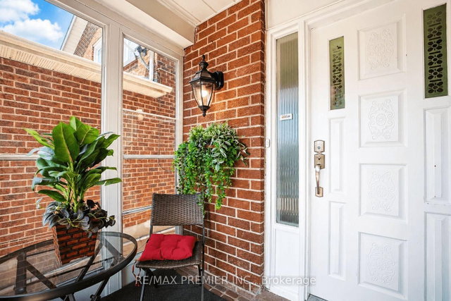 55 Deerpark Crescent