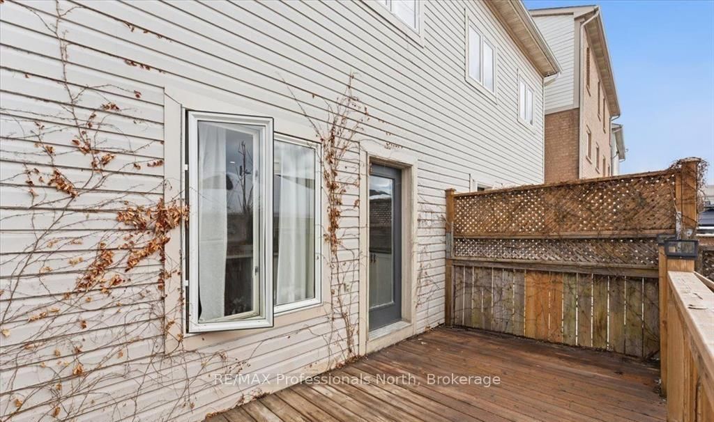 98 Roxton Road • Oakville, ON photo 23