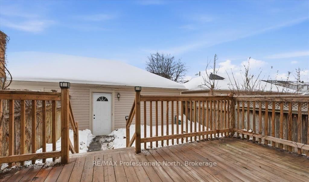 98 Roxton Road • Oakville, ON photo 24