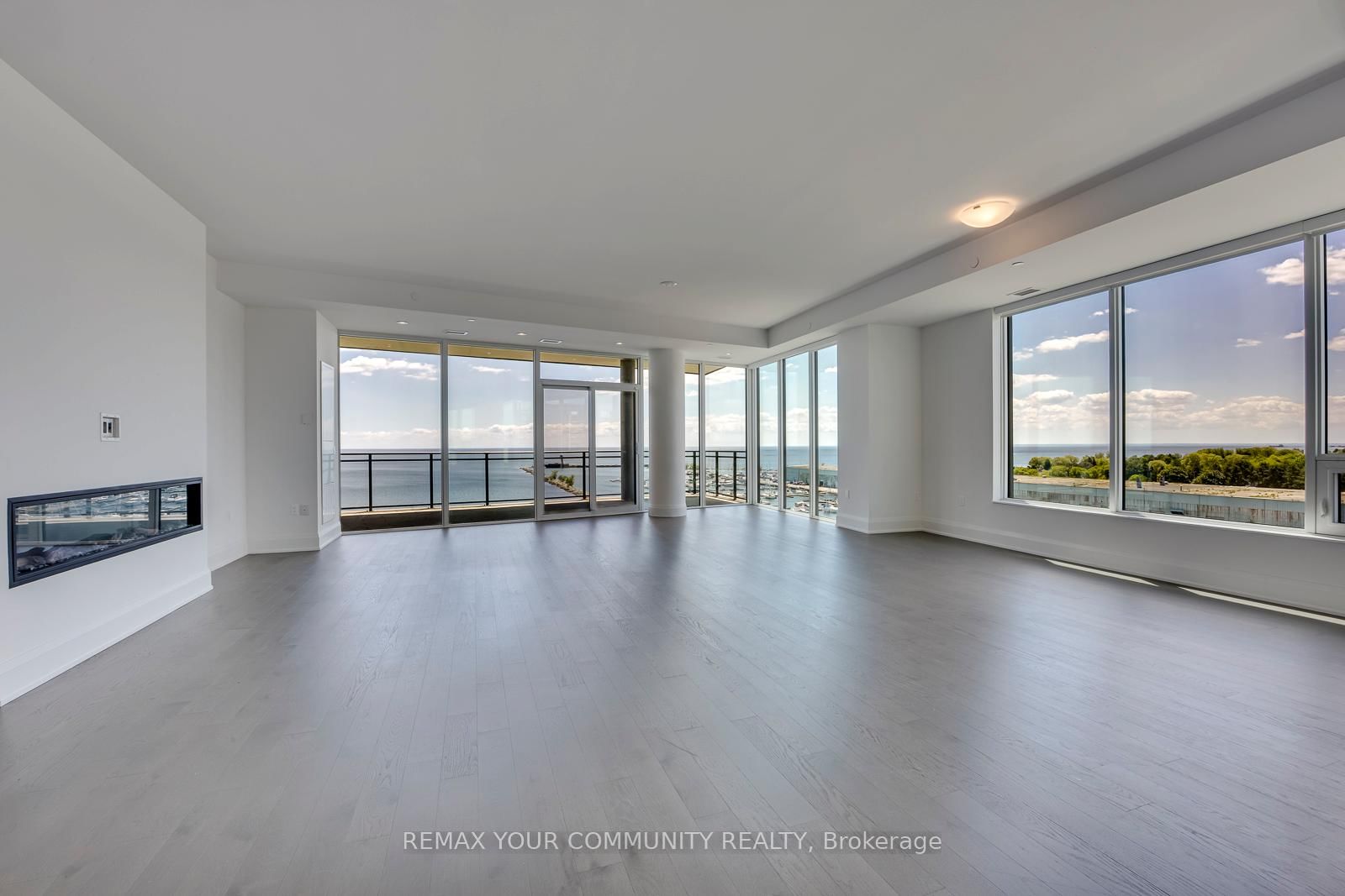 55 E Port Street • #702 • Mississauga, ON photo 4