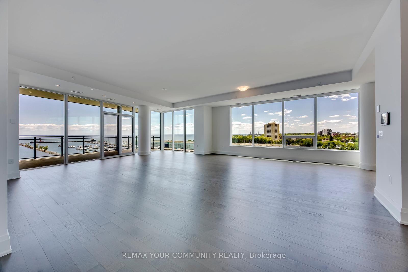 55 E Port Street • #702 • Mississauga, ON photo 5