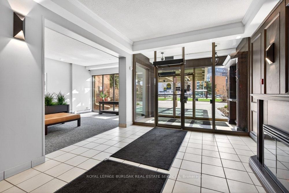 1225 North Shore Boulevard E, Unit 710