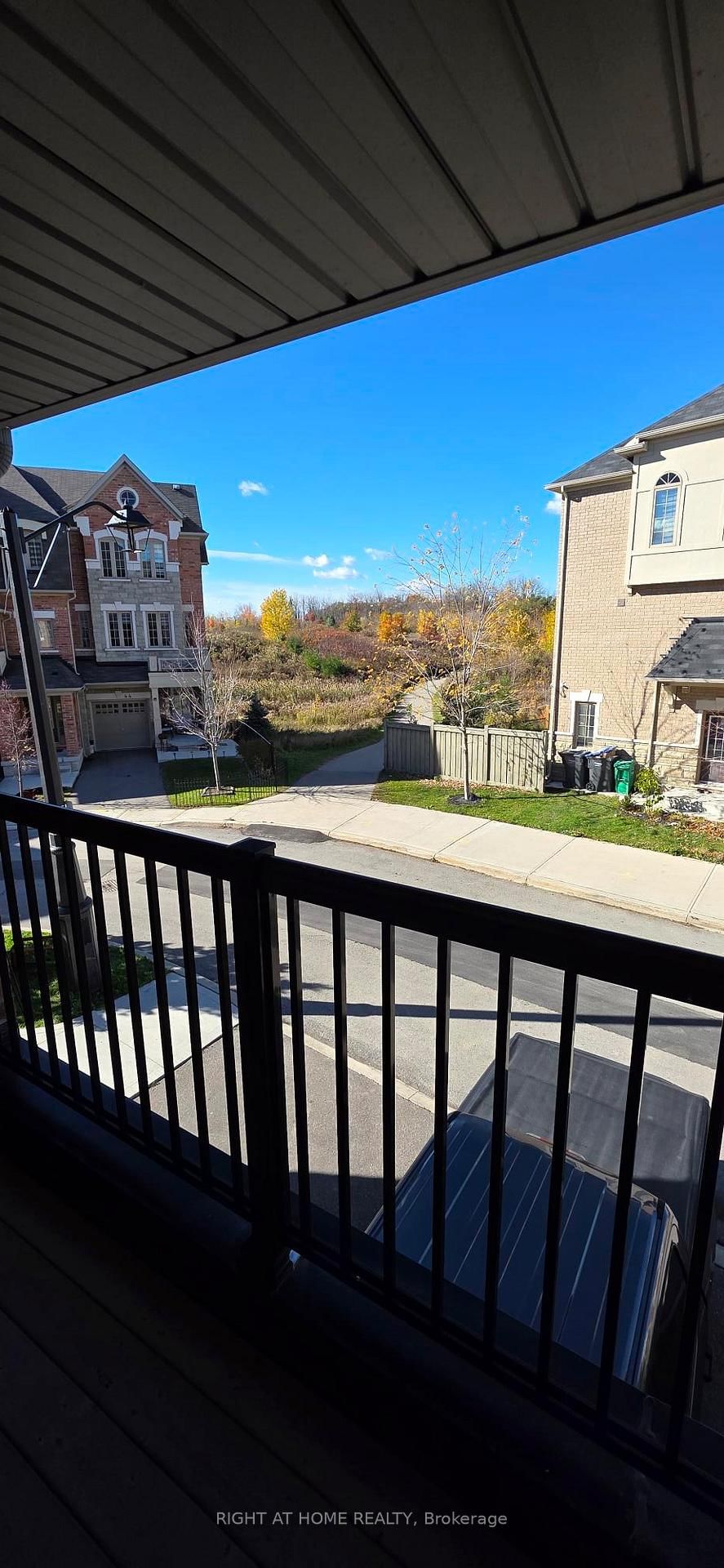 27 Shiff Crescent