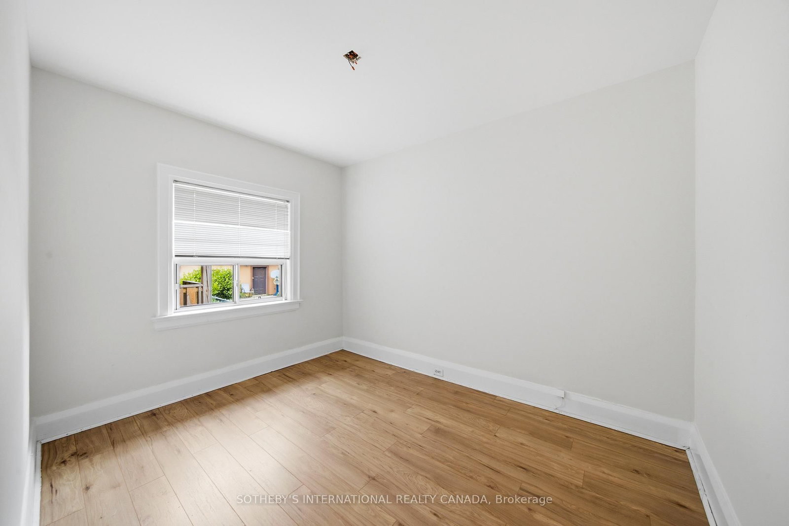 20 Bicknell Avenue • Toronto, ON photo 15