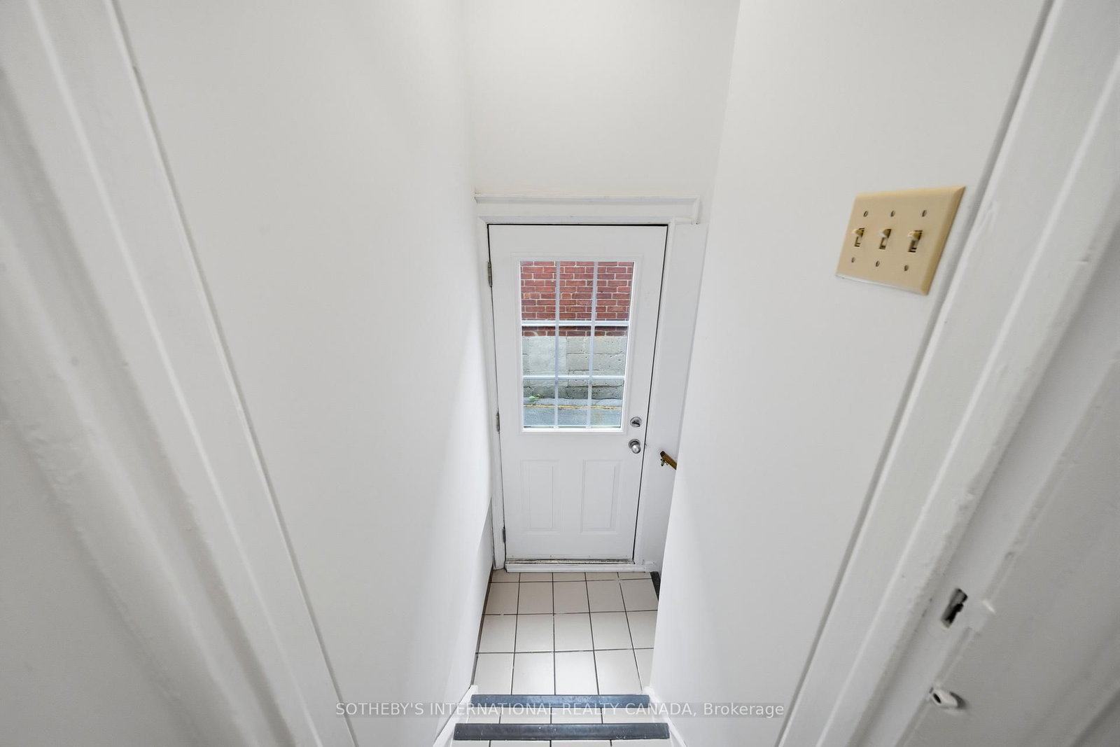 20 Bicknell Avenue • Toronto, ON photo 24