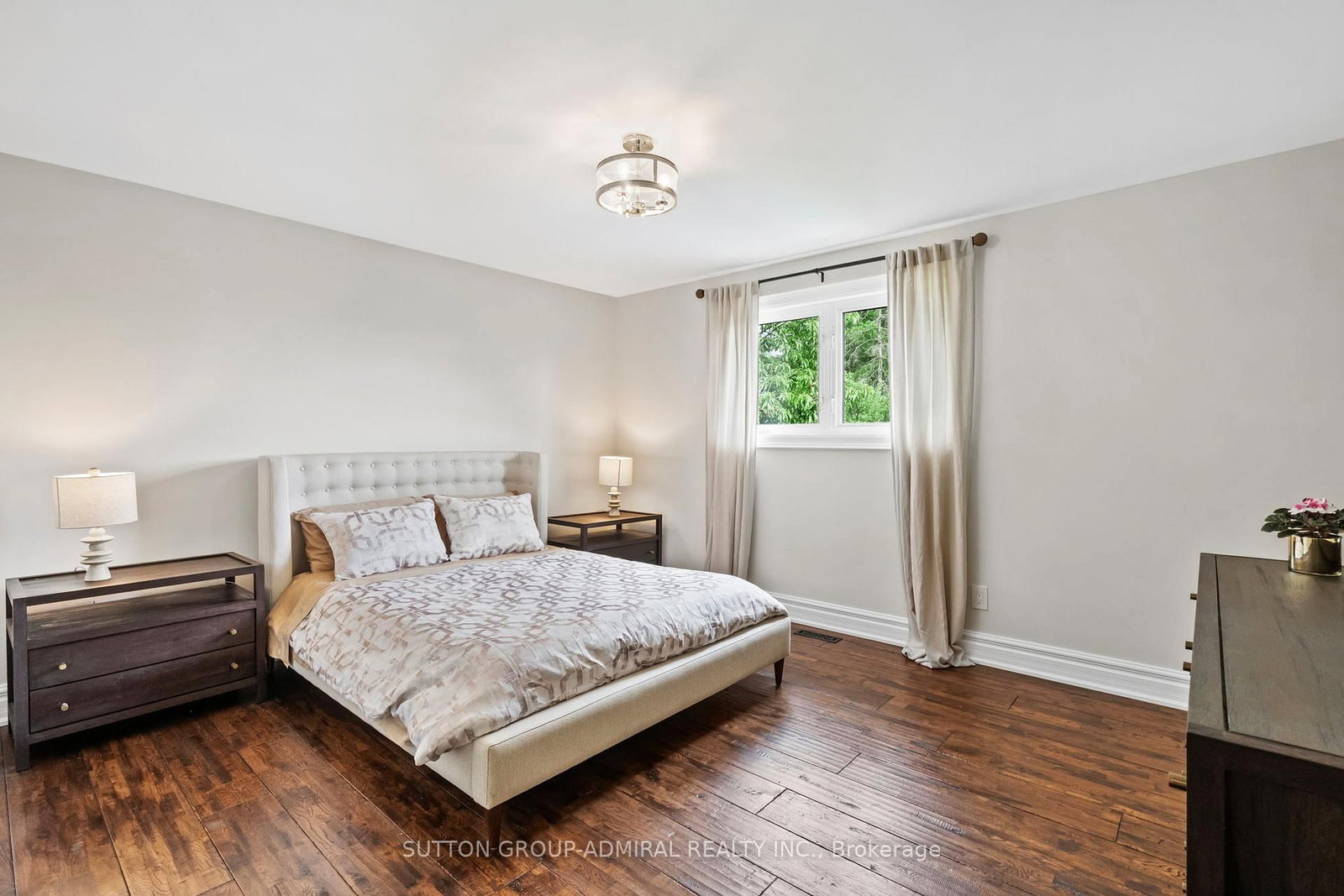 1281 Landfair Crescent • Oakville, ON photo 12