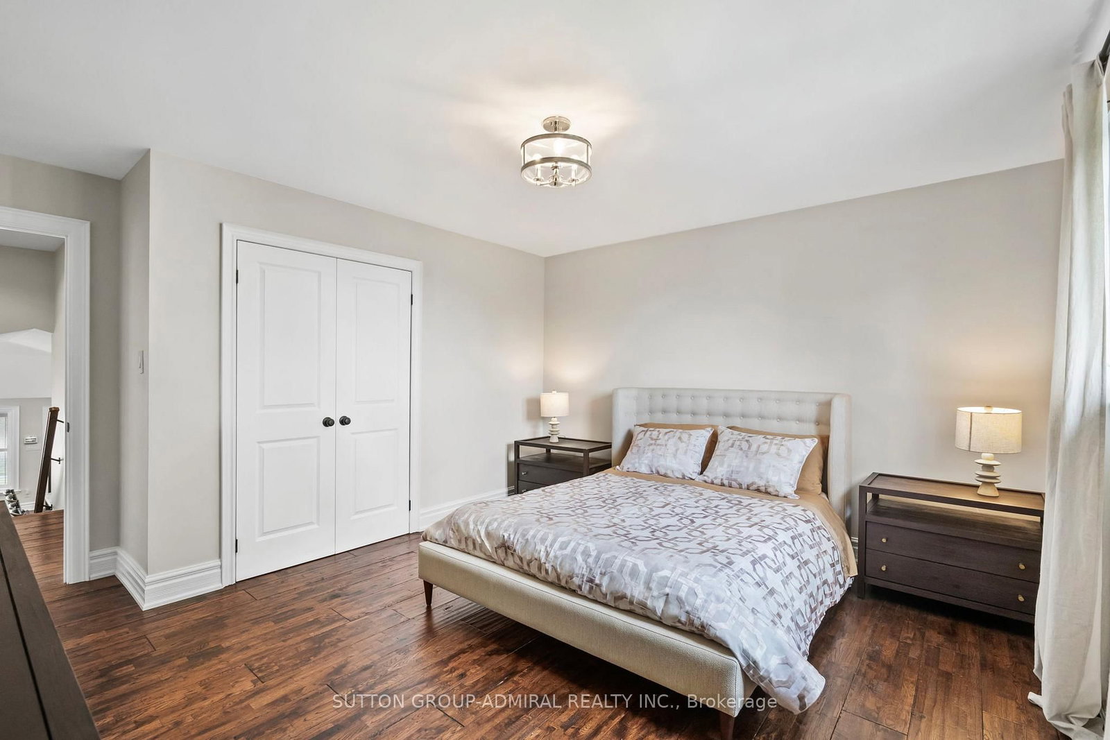 1281 Landfair Crescent • Oakville, ON photo 13