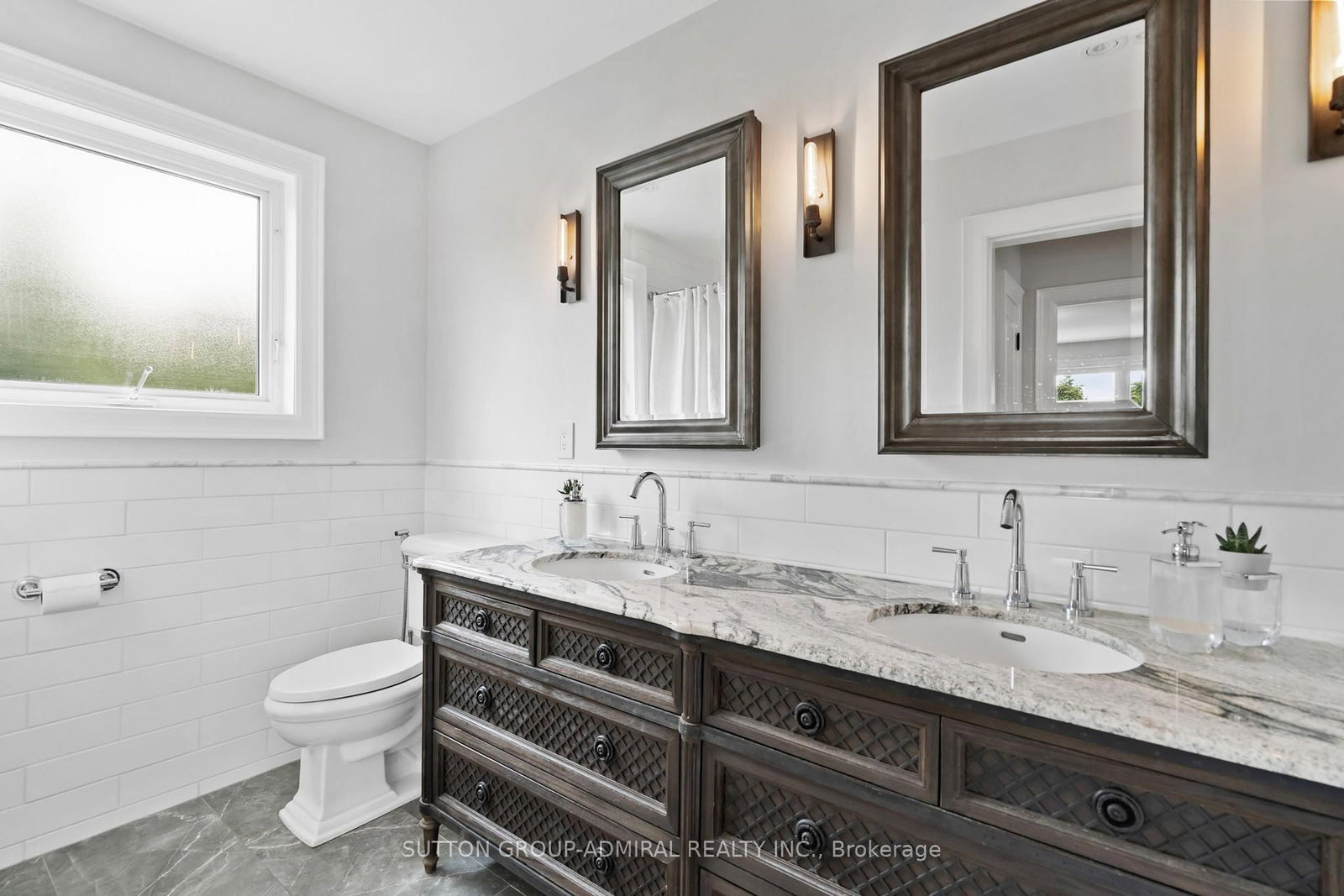 1281 Landfair Crescent • Oakville, ON photo 16