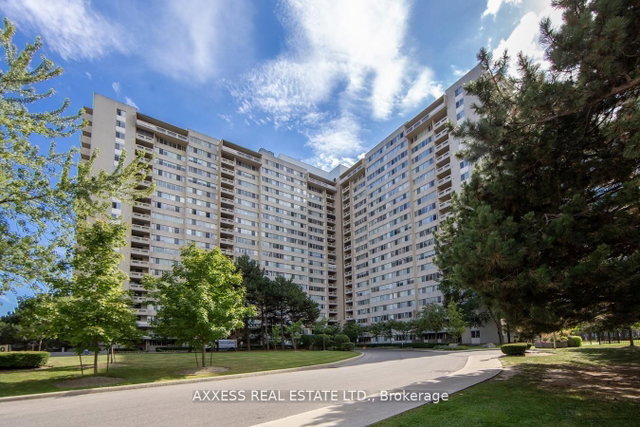609 - 3590 Kaneff Crescent