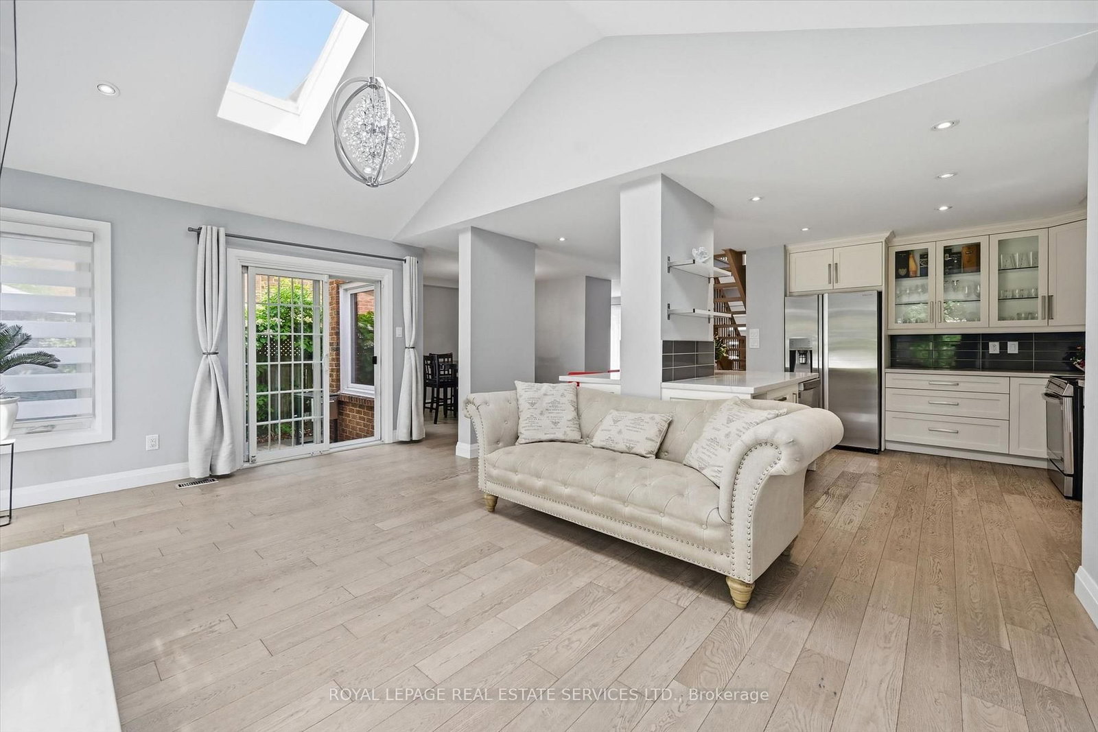 147 Speyside Drive • Oakville, ON photo 14