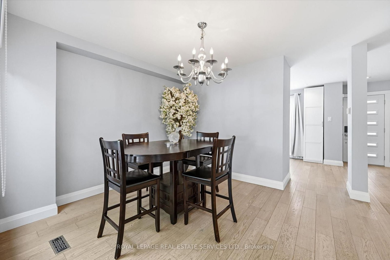 147 Speyside Drive • Oakville, ON photo 17