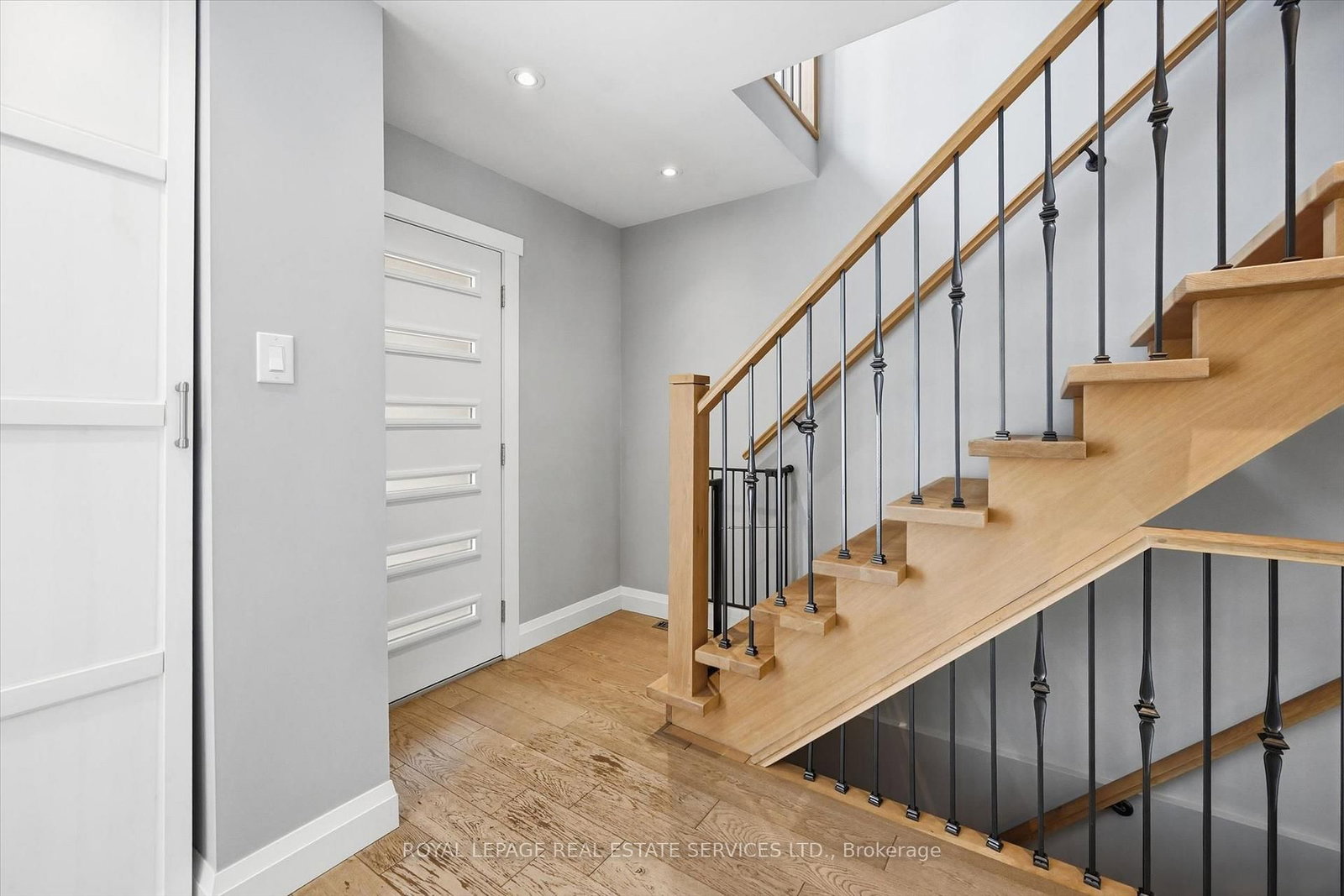 147 Speyside Drive • Oakville, ON photo 20