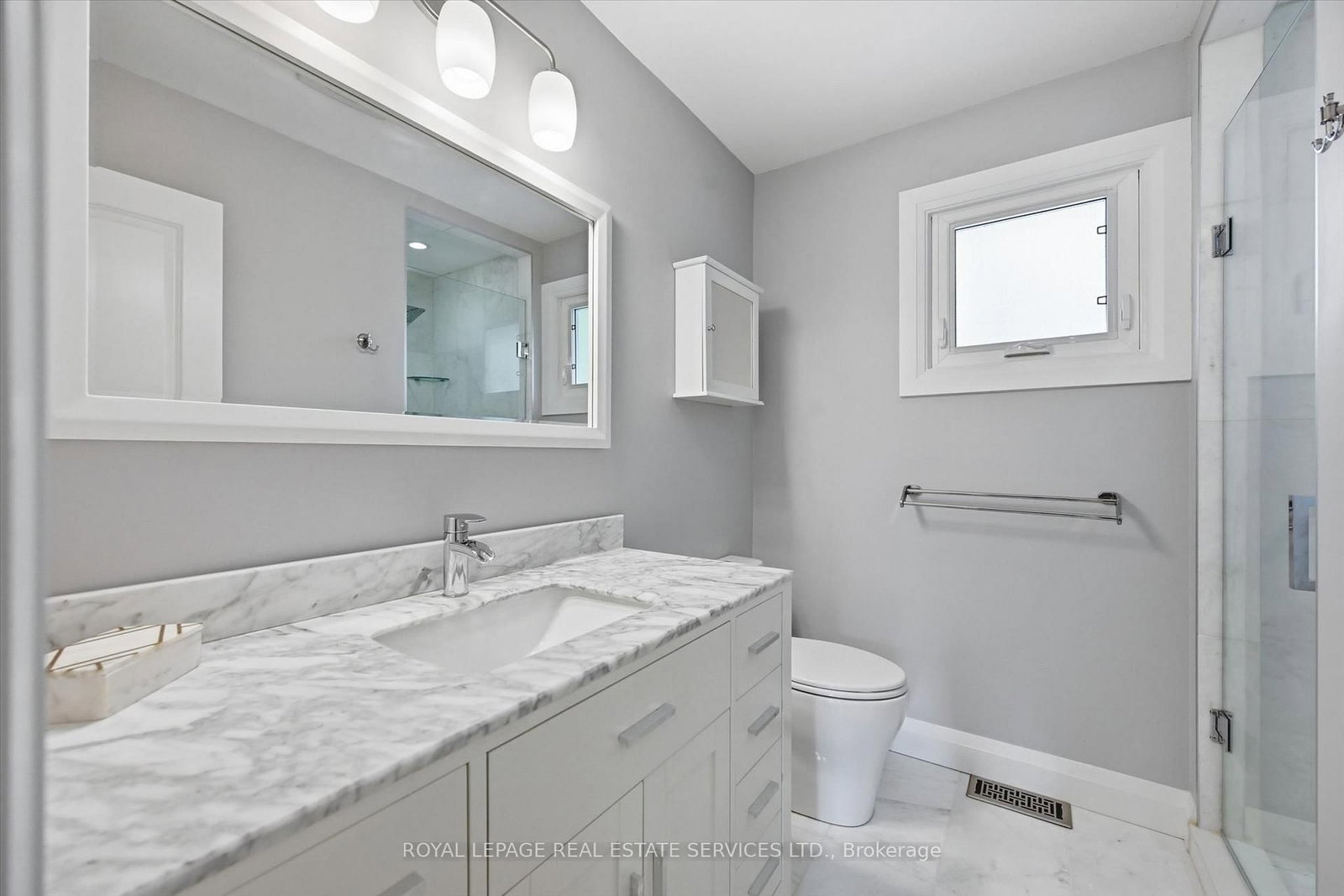 147 Speyside Drive • Oakville, ON photo 25