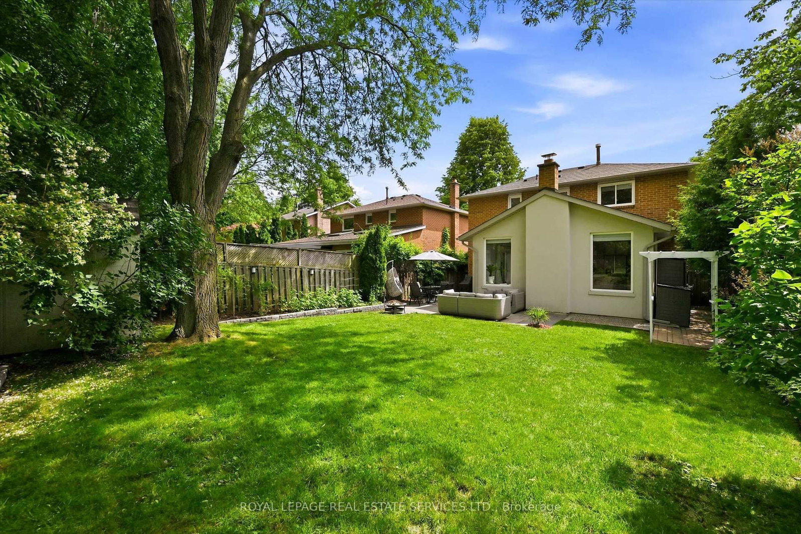 147 Speyside Drive • Oakville, ON photo 40