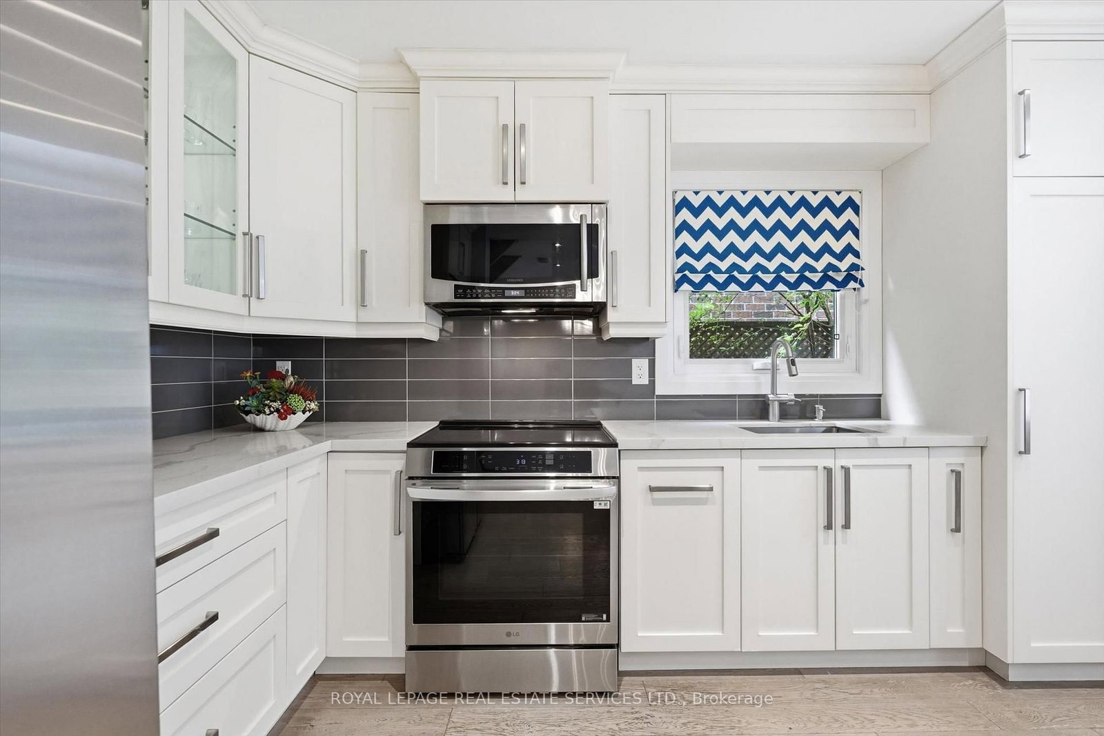 147 Speyside Drive • Oakville, ON photo 9