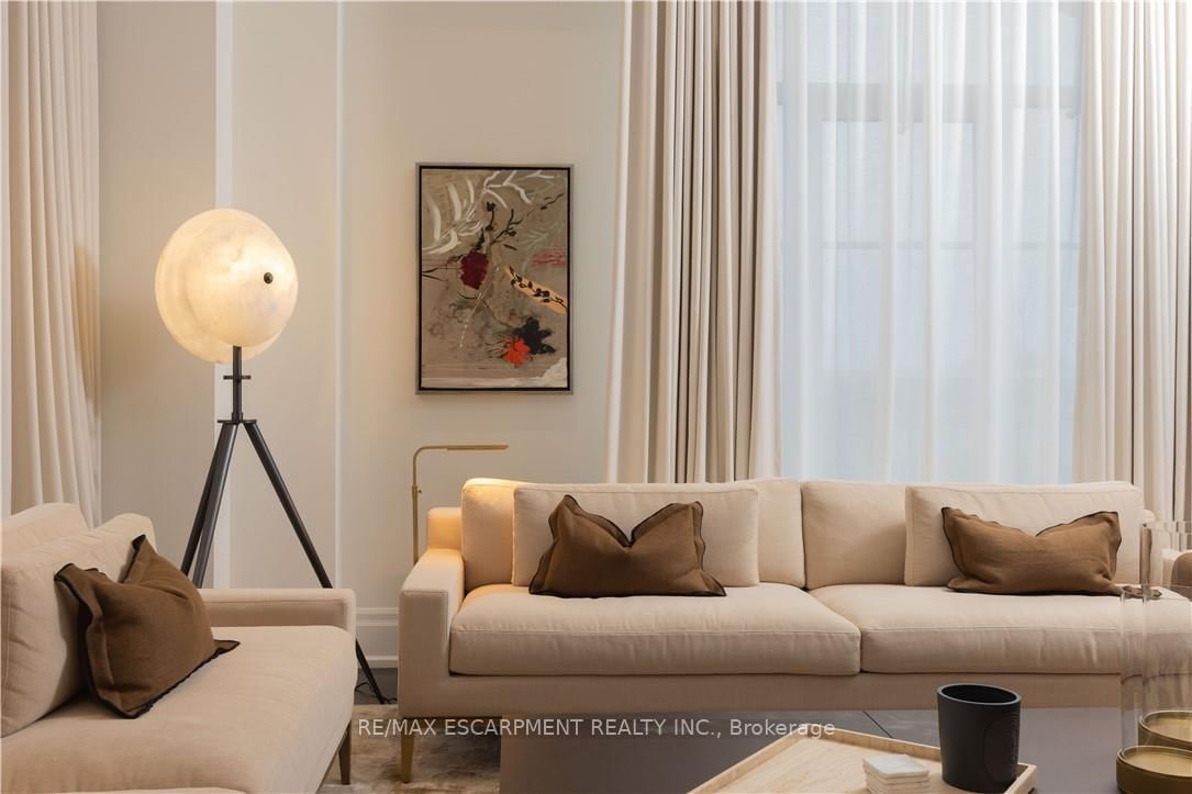 300 Randall Oakville,ON L6J 1R1 — Photo 17