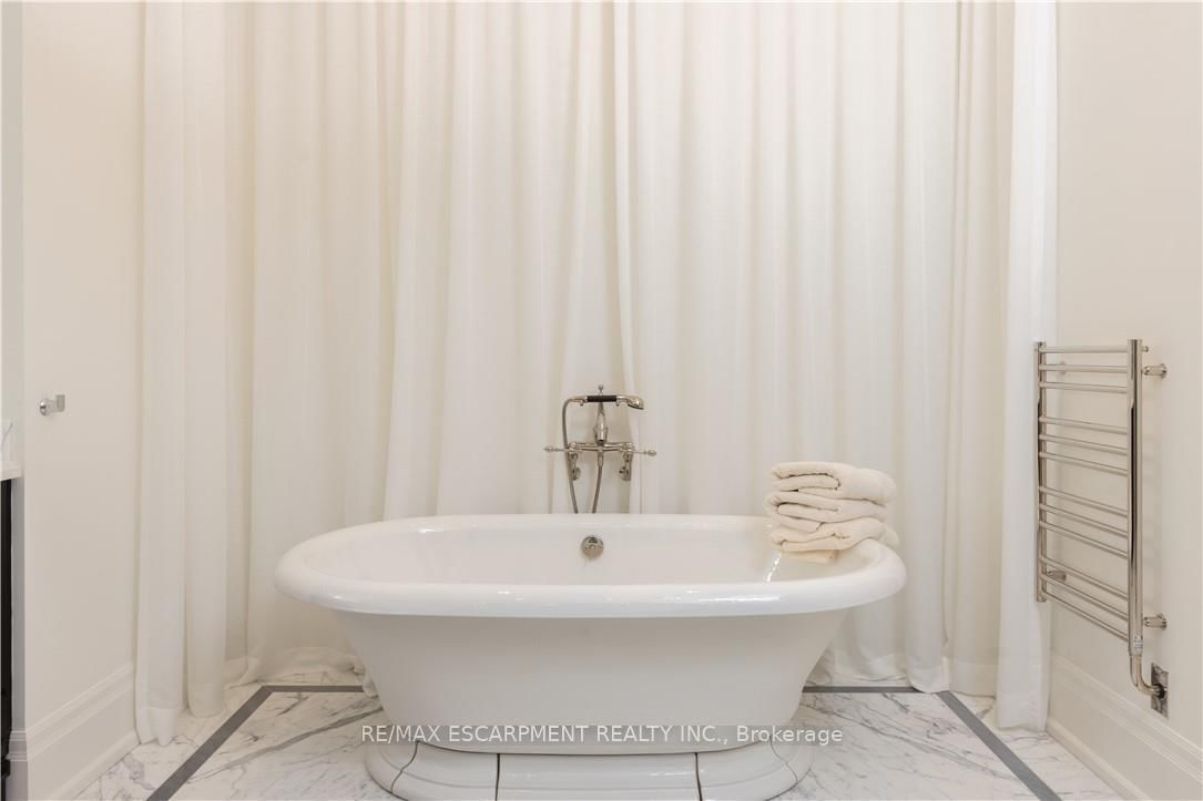 300 Randall Oakville,ON L6J 1R1 — Photo 31