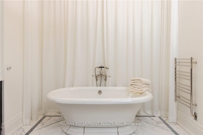 300 Randall Oakville,ON L6J 1R1 — Photo 31