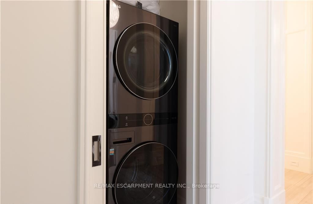 300 Randall Oakville,ON L6J 1R1 — Photo 38