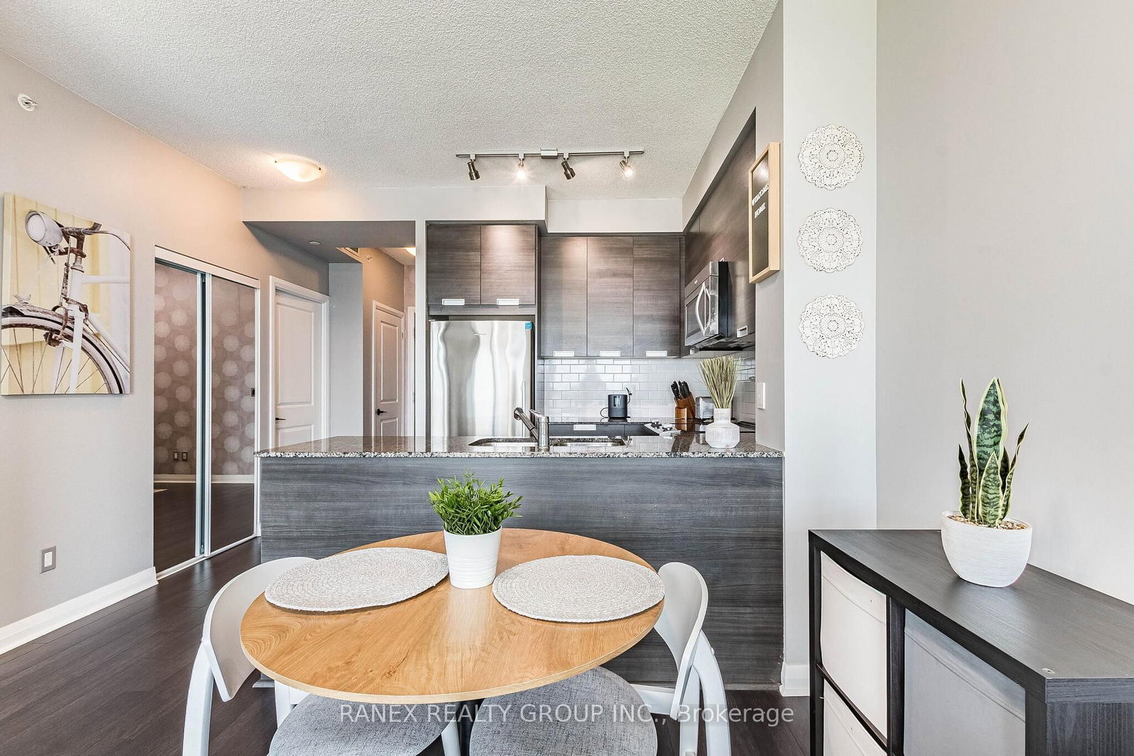 75 W Eglinton Avenue • #2106 • Mississauga, ON photo 14