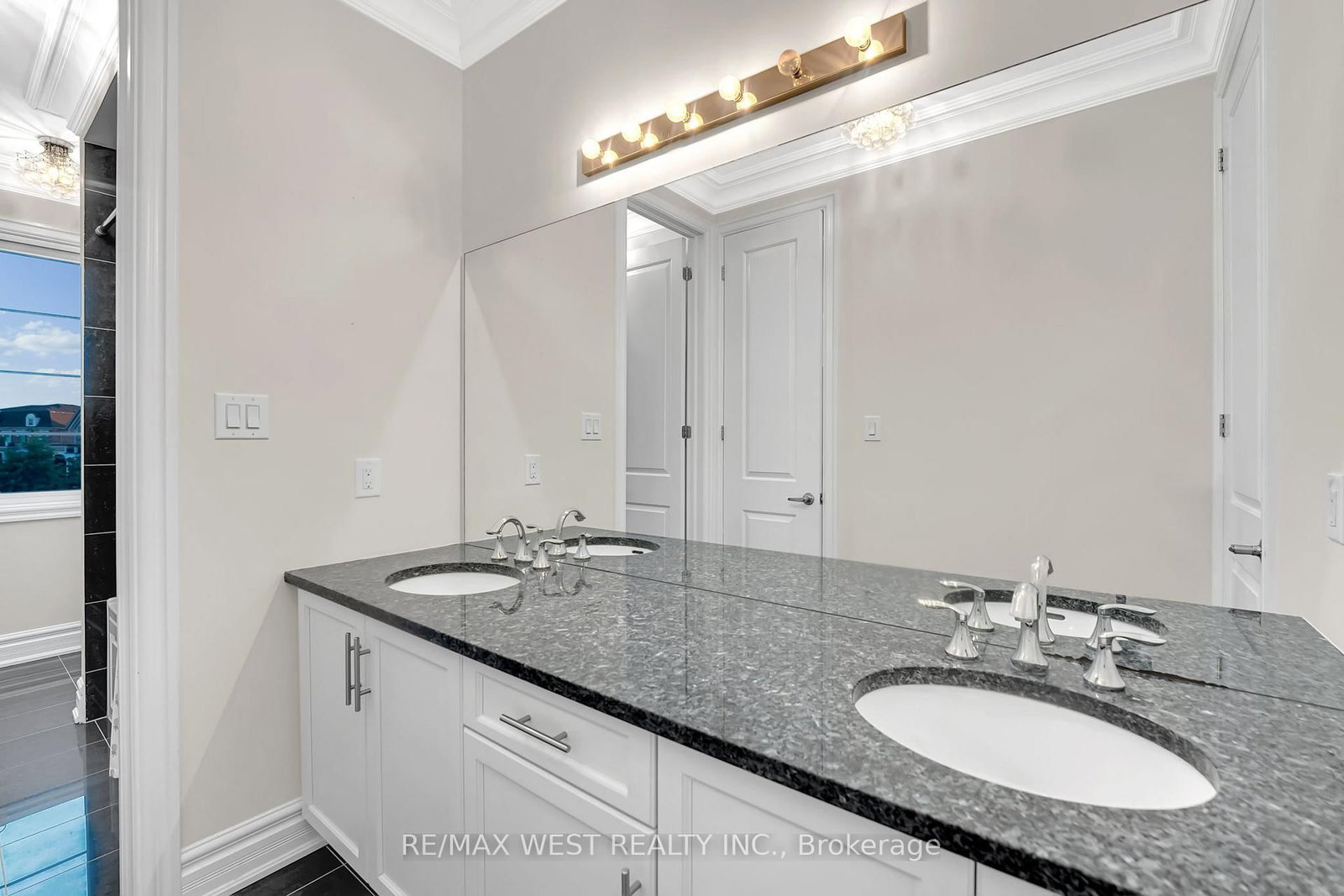 9 Interlacken Drive • Brampton, ON photo 28