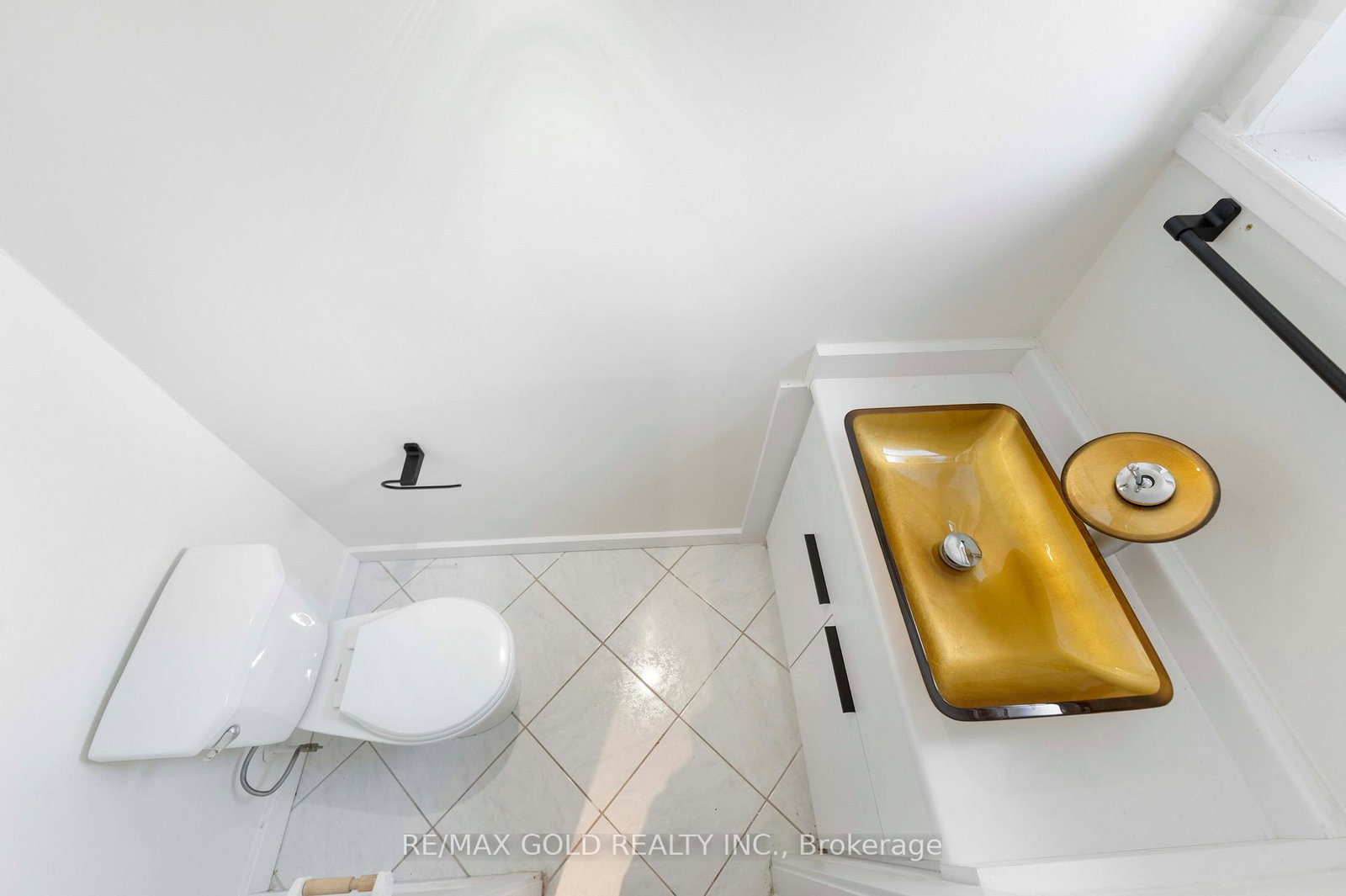41 Brookland Drive • Brampton, ON photo 9