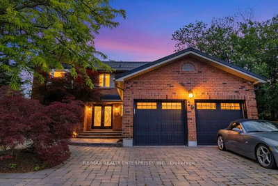 5-bed Detached House · 26 Oakridge Crt