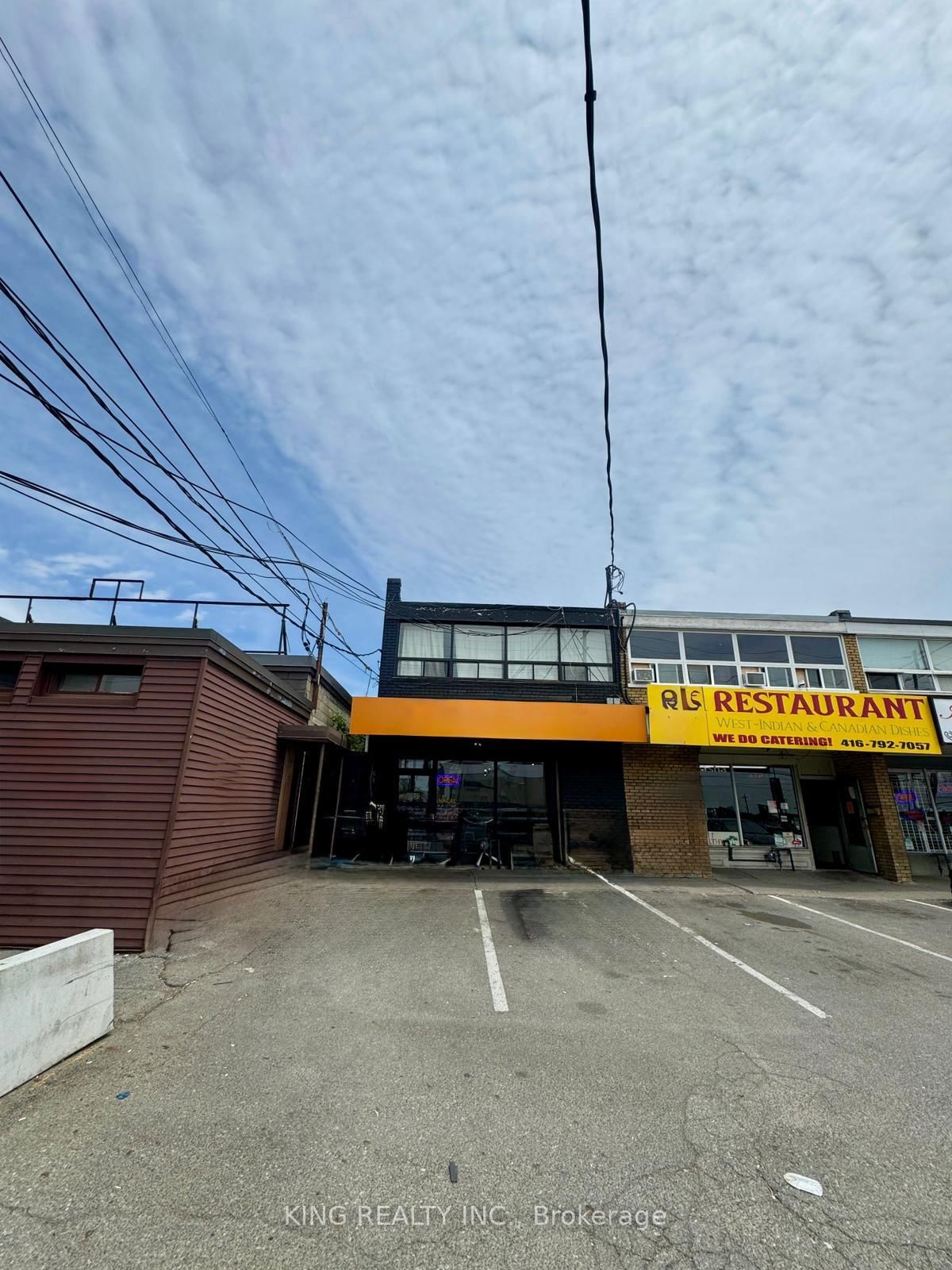 3277 Dufferin Street