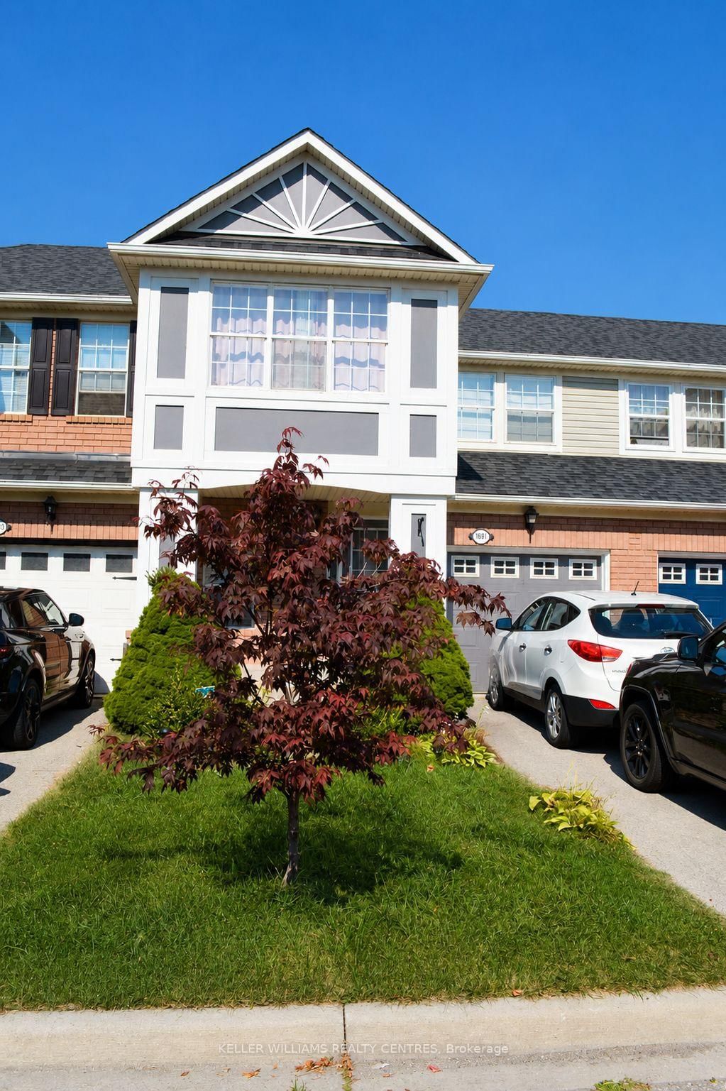 1681 Stover Crescent • Milton, ON photo 3
