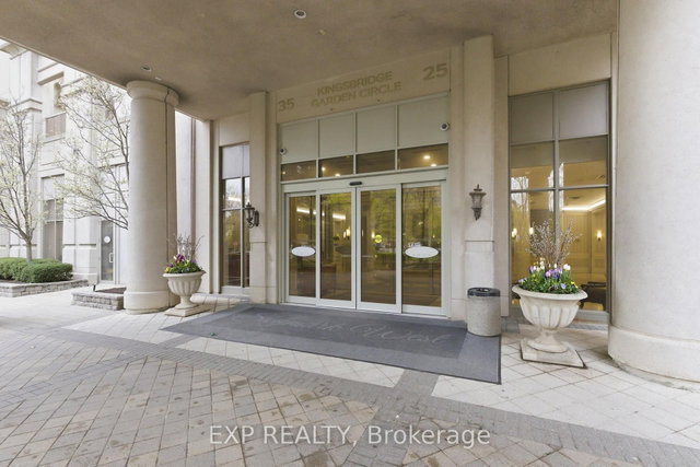 2120 - 25 Kingsbridge Garden Circle