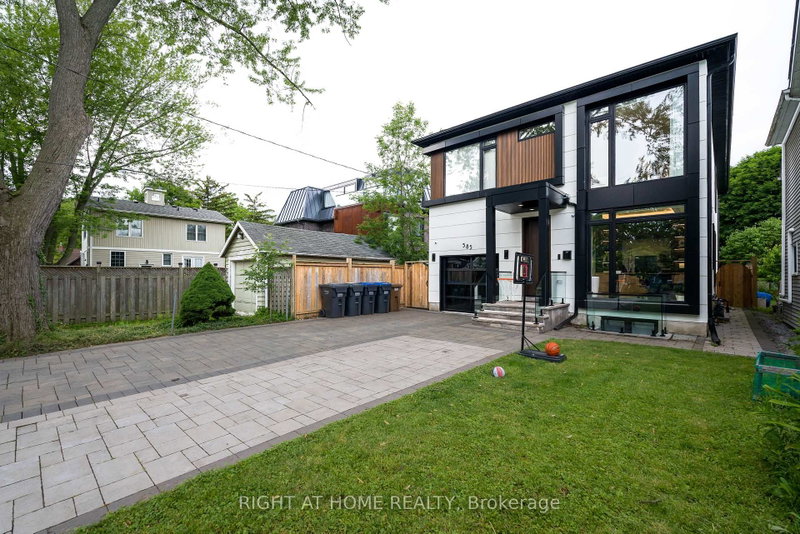 home for lease on 585 Montbeck Crescent
