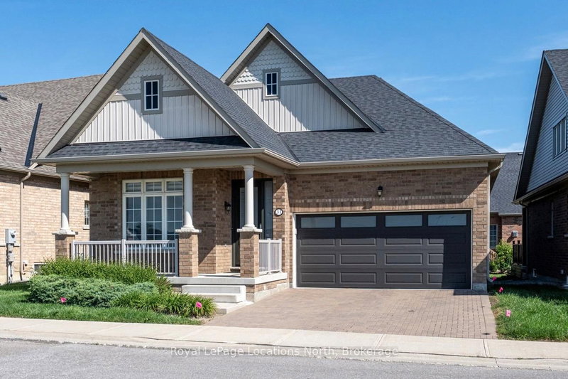 31 Tea Rose Road