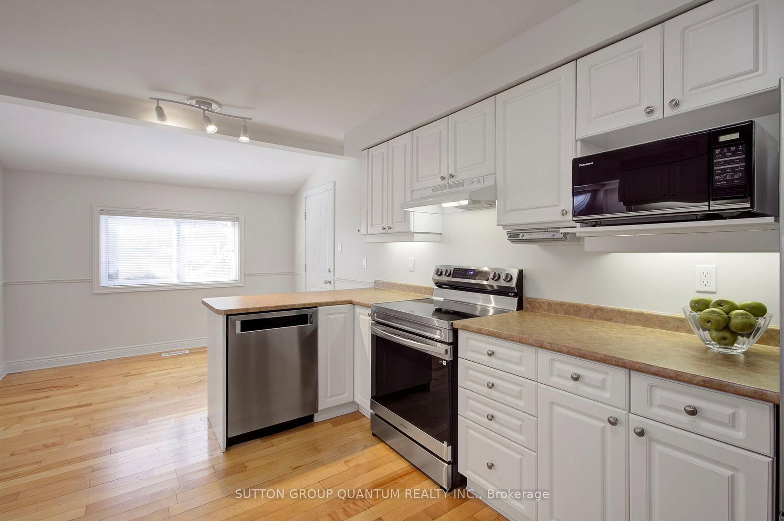 336 Queen Street S • #14 • Mississauga, ON photo 18