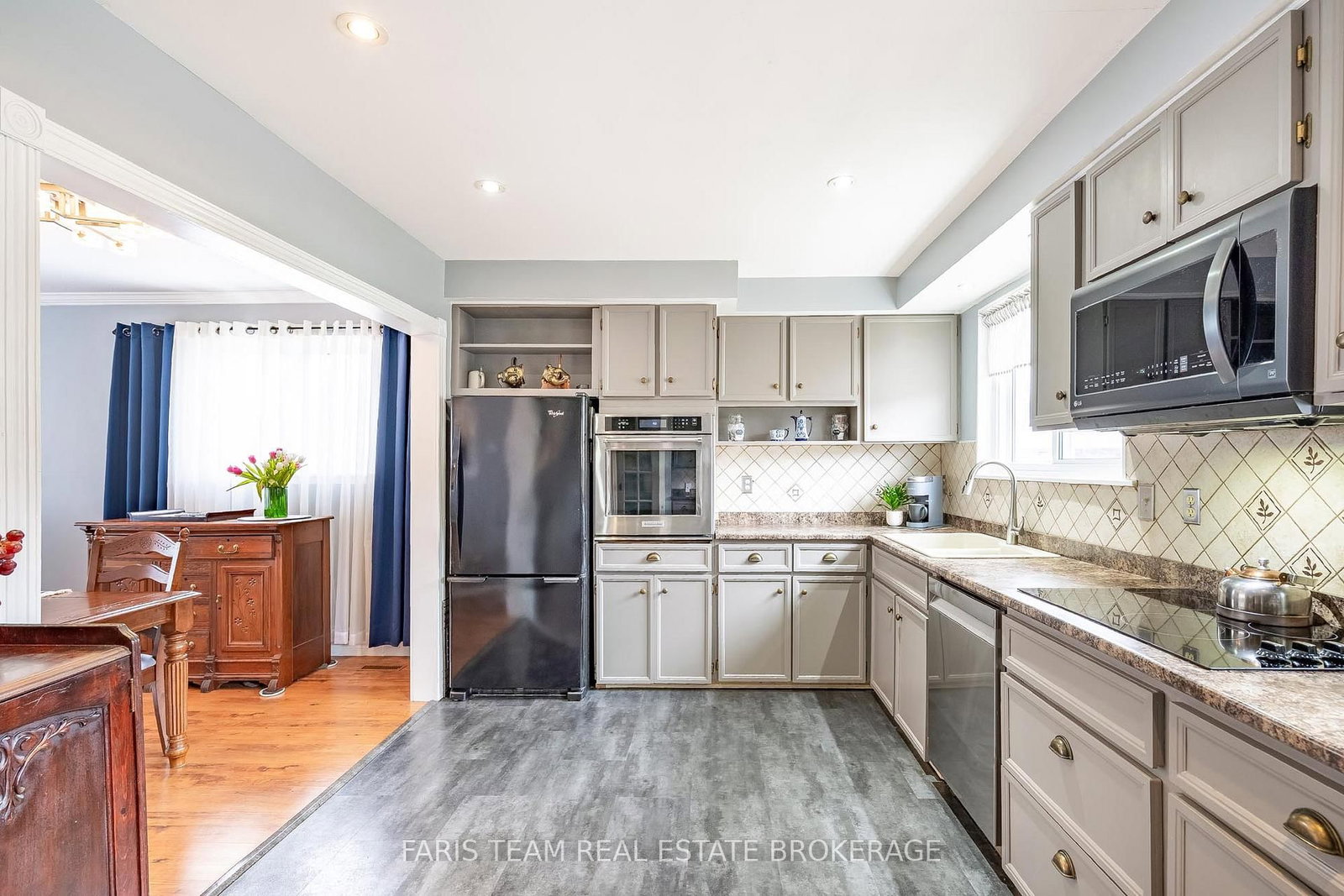 28 Bromley Crescent • Brampton, ON photo 6