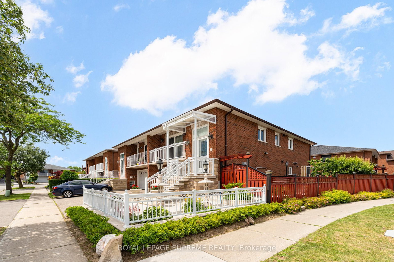 Property at 2 Dogleg