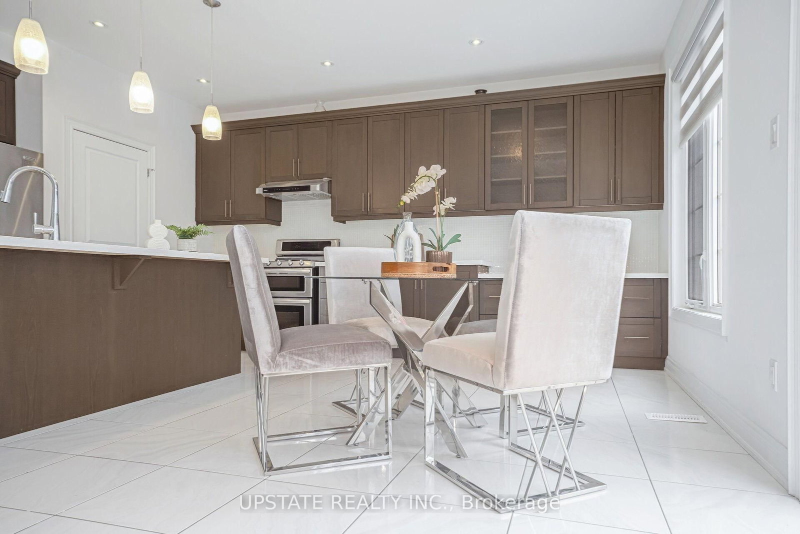11 Mistyglen Crescent • Brampton, ON photo 15