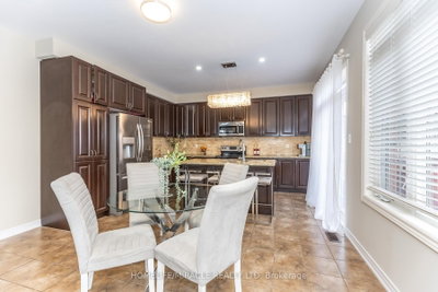 180 Bonnie Braes Brampton,ON L6Y 5Y7 — Photo 11