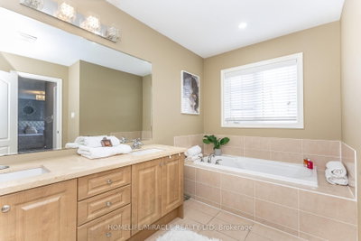 180 Bonnie Braes Brampton,ON L6Y 5Y7 — Photo 22