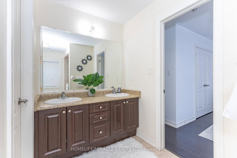 180 Bonnie Braes Brampton,ON L6Y 5Y7 — Photo 25