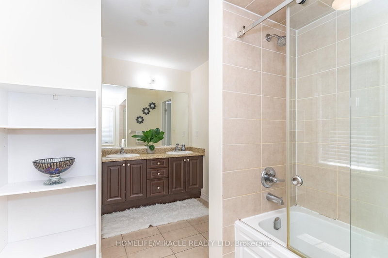 180 Bonnie Braes Brampton,ON L6Y 5Y7 — Photo 26