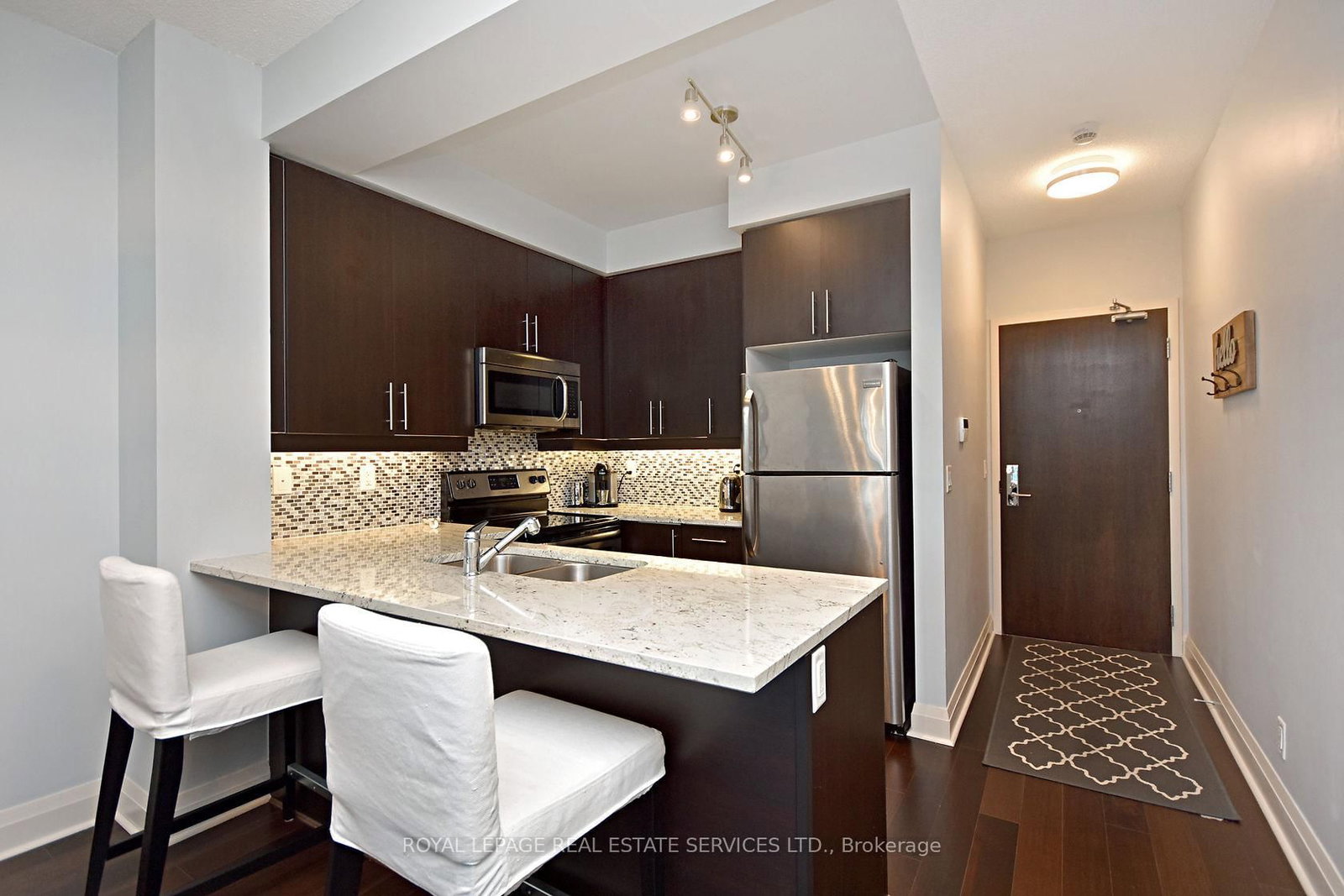 901-1185 The Queensway, Toronto, ON, photo 5