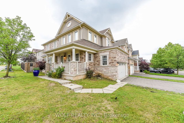 449 Tyrone Cres