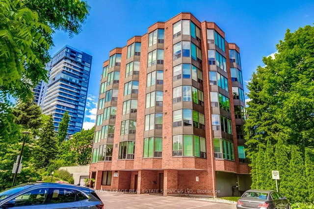 301 - 2121 Lakeshore Road