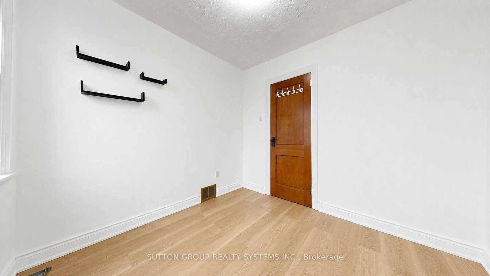 683 Old Weston Road • Toronto, ON photo 16